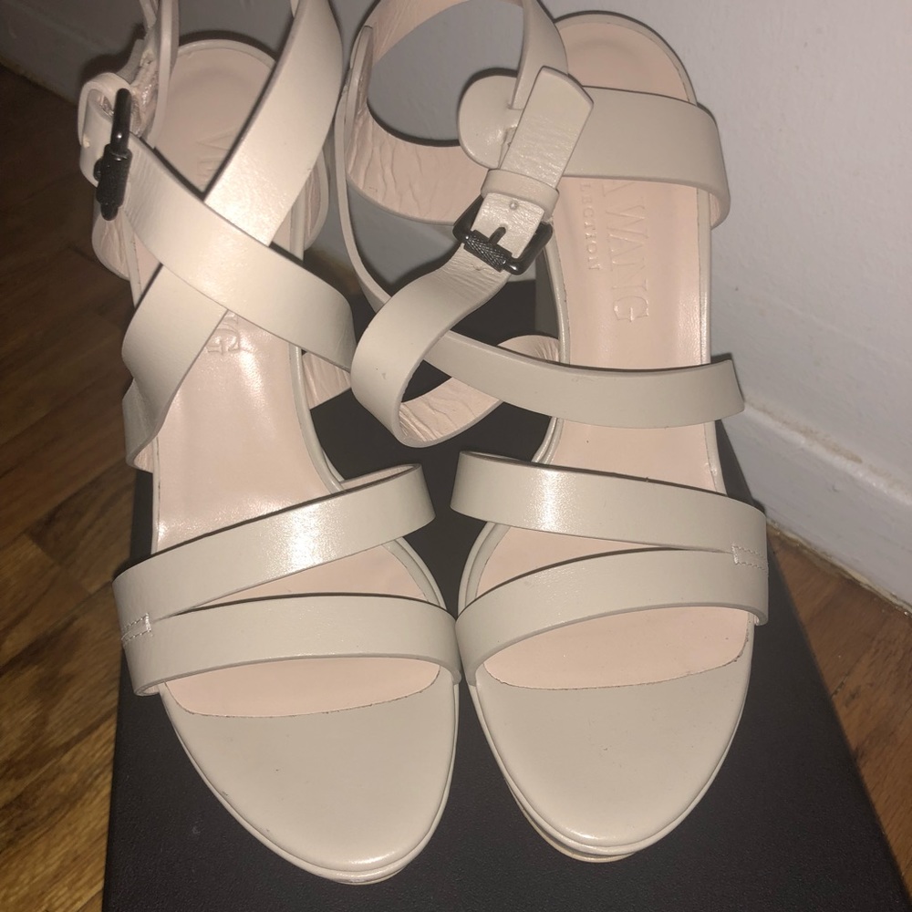 Vera Wang Wedges Size 41